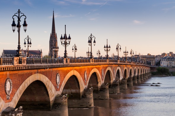 Pont de Pierre, Bordeaux
