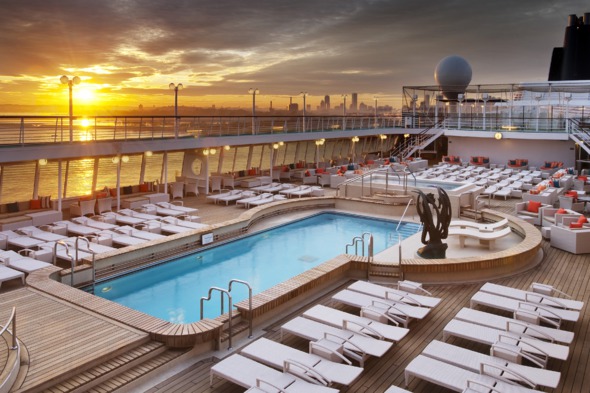 Crystal Symphony - Seahorse pool