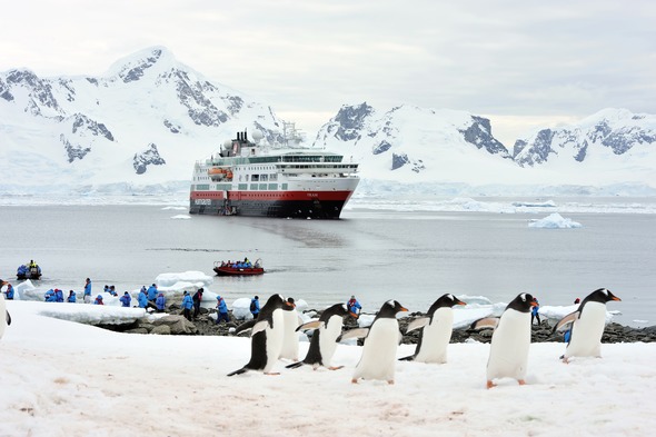 Hurtigruten - MS Fram in Antarctica