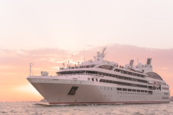 No single supplement cruises - Ponant Le Lyrial