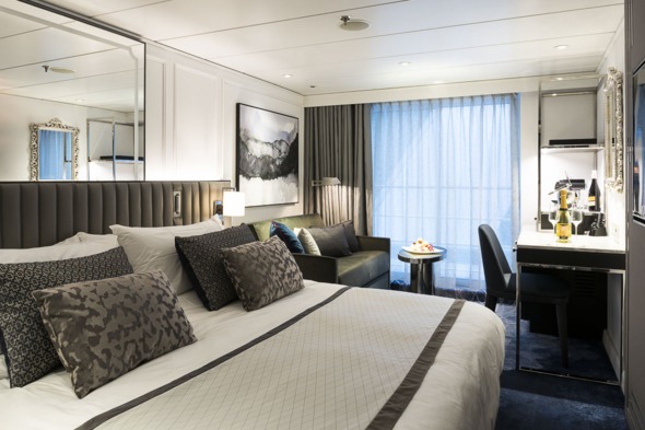 Crystal Mozart - Suite with French Balcony