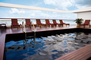 Belmond Orcaella pool